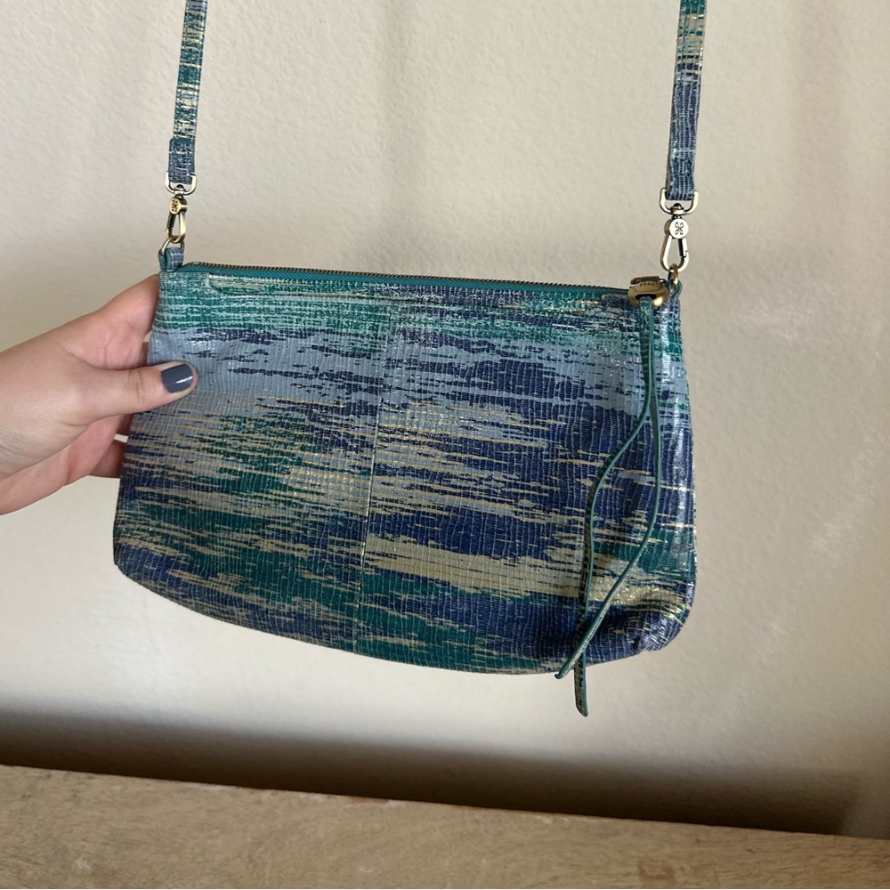 Hobo Darcy Cracked Glass Leather Crossbody - Picture 4 of 14